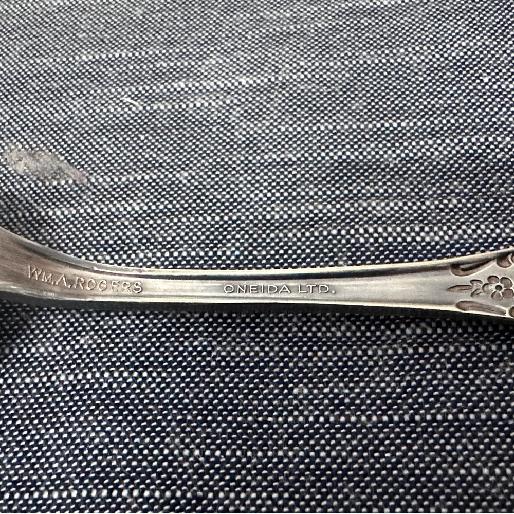 Vintage Cut Glass & Silver Plated Lid Condiment Sugar Dish with Spoon - Picture 5 of 6